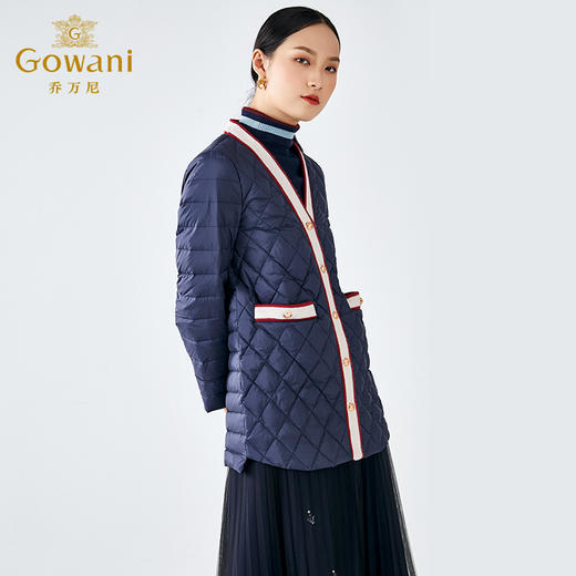 乔万尼羽绒服时尚小香风V领白鸭绒轻薄直筒保暖外套ES4T478 商品图3