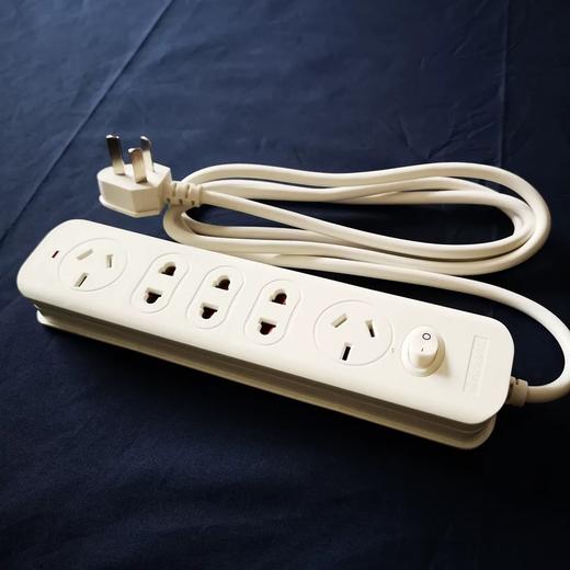 【积分商品】宜家科普拉五路插座1.5米 商品图2