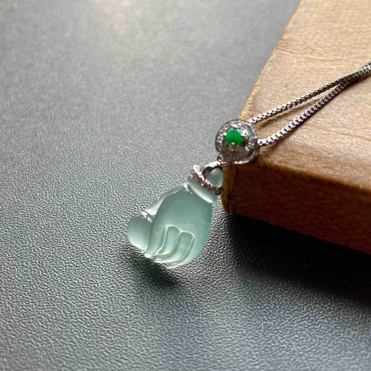 高冰种淡蓝水翡翠观音手掌上明珠18k白金钻石镶嵌 商品图2