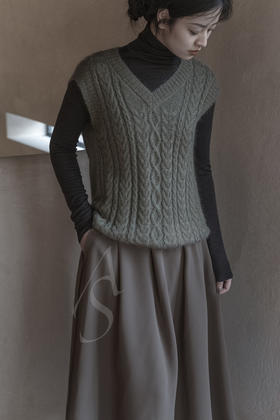 Liangxue 豆绿色针织背心