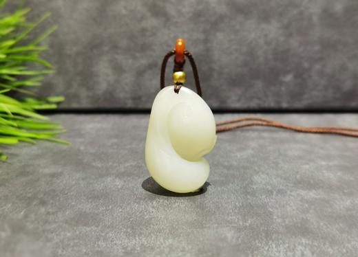 【御珠宫坊】羊脂白玉子料如意挂件 商品图1