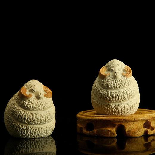 宇达创意礼品 仿复制国礼羊年家居装饰品《暖羊羊》铜像摆件 商品图3