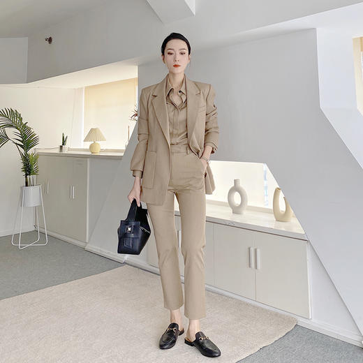 “新晋神裤” 卡其色高腰休闲直筒九分西裤 商品图1