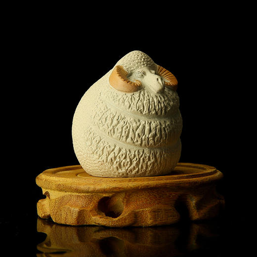 宇达创意礼品 仿复制国礼羊年家居装饰品《暖羊羊》铜像摆件 商品图4