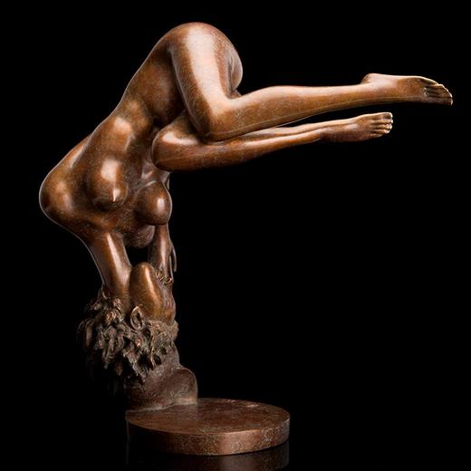 宇达青铜文化 限量99版 青铜雕塑艺术品《妞》 作者：魏小明  高40cm 商品图2