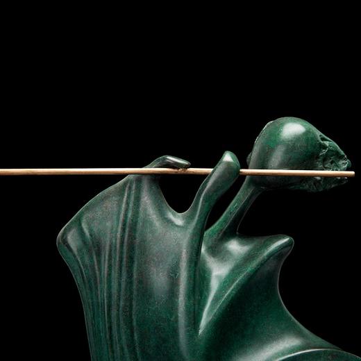 宇达青铜摆件 杨学军作品《空中飘散的笛音》限量99版 艺术摆件  高52cm 商品图4