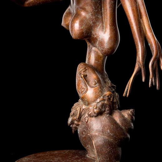 宇达青铜文化 限量99版 青铜雕塑艺术品《妞》 作者：魏小明  高40cm 商品图4