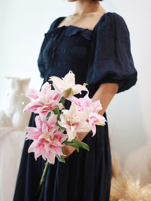 伊莎贝拉百合【我真的很喜欢你 像风走了八千里】简小姐精选稀有A级多头重瓣百合 伊莎贝拉10+2（防花损）个花头 2束包邮 下单7天内发货 商品图6