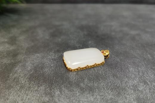 【御珠宫坊】金镶羊脂白玉牌 商品图1