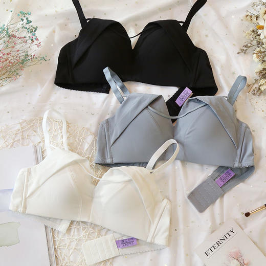 无痕内衣女小胸聚拢调整型收副乳上托胸罩无钢圈文胸夏季薄款套装 商品图2