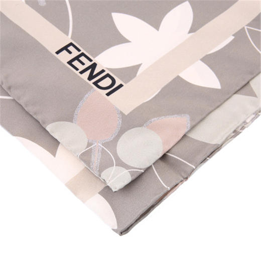 芬迪 FENDI (vetrina) FENDI SCARF 丝巾JPY带授权招加盟代理 商品图2