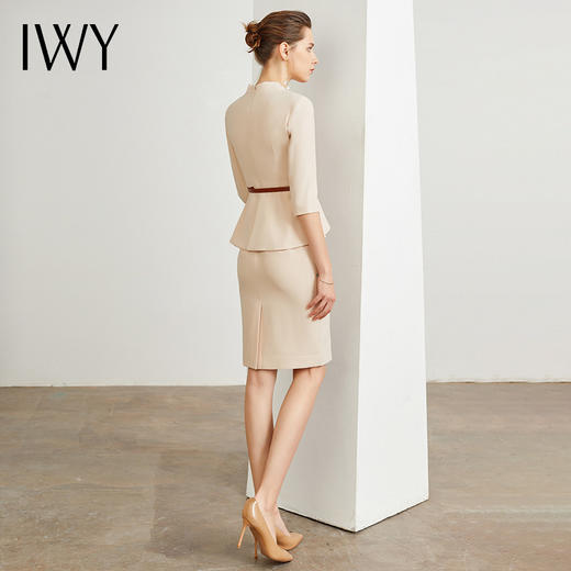 IWY/高端杏色职业西装套裙女商务干练工作服时尚修身包臀气质名媛正装Q195 商品图3