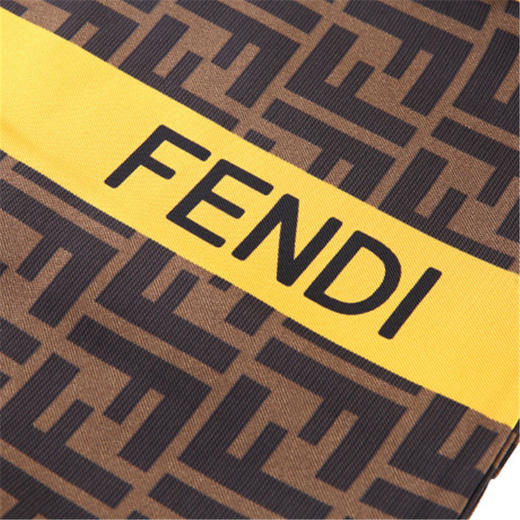 芬迪 FENDI (vetrina) FENDI SCARF 丝巾JPY带授权招加盟代理 商品图1