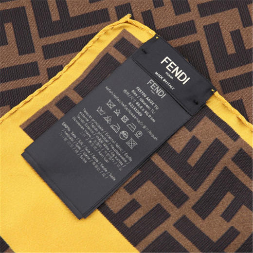 芬迪 FENDI (vetrina) FENDI SCARF 丝巾JPY带授权招加盟代理 商品图3