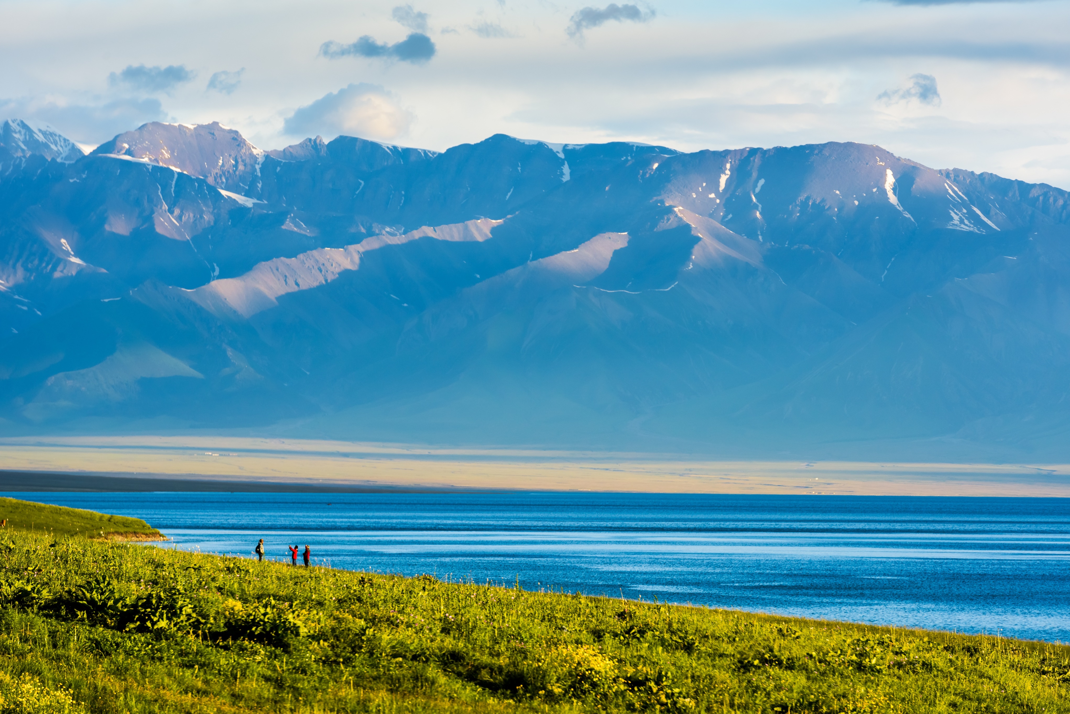 新疆伊犁春色草原花海盛宴11天摄影之旅