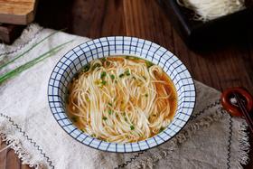 来碗阳春面顺溜顺溜！