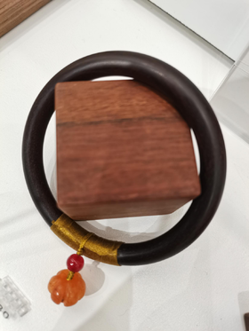 0.8手镯带 花形饰品  小叶紫檀