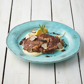 新鲜黑松露安格斯西冷牛排佐土豆泥 Angus All-natural Sirloin with Fresh Black Truffle, Mashed Potato
