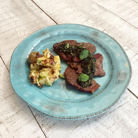 阿根廷香草薄荷西冷牛排附时蔬 Chimichurri Sirloin Steak with Roasted Vegetabl