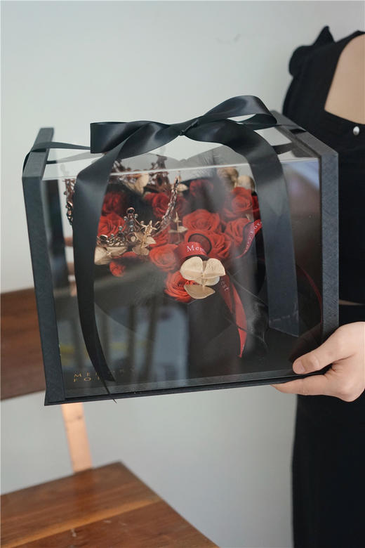 皇冠女神花盒·永生花（11朵红玫瑰）我爱你,每一天 商品图1