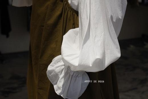 FRANCESCA多色喇叭袖上衣 商品图9