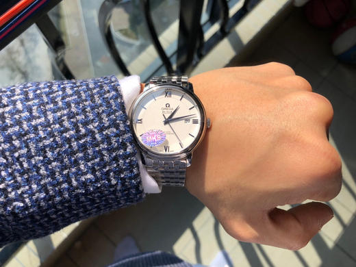 MKS欧米茄碟飞系列腕表。优雅纤薄的外表，搭配简约大方的设计，抓住每一个细节，完美诠释原装优雅商务的经典魅力。

【创新之举】采用超级稳定的进口9015全自动机械机芯，真正实现零返修。 商品图6