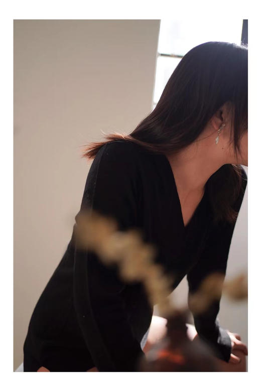 Puree｜#1987 deep v-neck basic sweater 纯羊绒V领基础款毛衣 [黑 / 白 / 灰] 商品图2