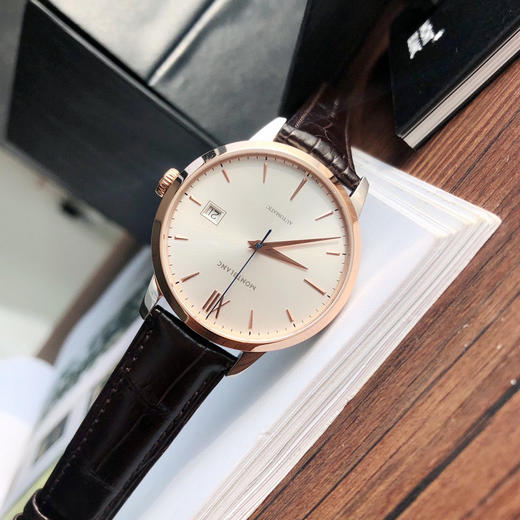 渠道货 万宝龙HERITAGE SPIRIT系列，黑色美洲鳄鱼皮表带 商品图5