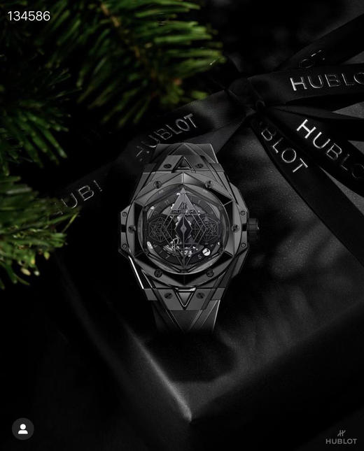 ZF全新爆品 陶瓷   全新Big Bang Sang Bleu II刺青二代腕表  恒宝 热门款 史上复杂陶瓷工艺重大突破 运用立体几何图形，呈现出精妙的浮雕效果和深邃质感 商品图10