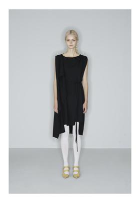 希腊雕塑褶连衣裙