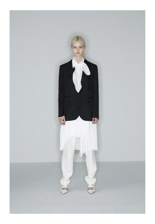 装饰胸兜直筒西服 商品图1