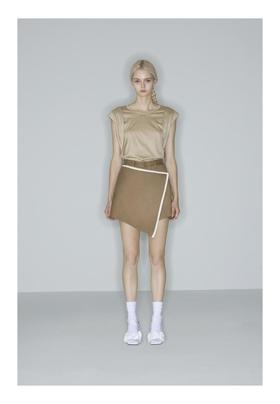 倾斜拼接牛仔裙裤