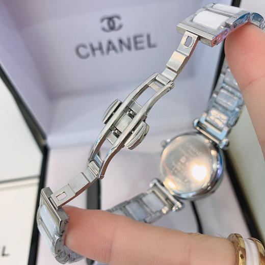 香奈儿 CHANEL 唯美系列陶瓷腕表。简约时尚的风格，外观雅致华美 商品图8