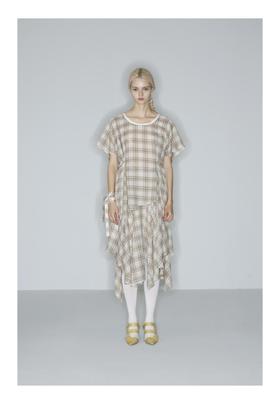 不对称下摆伞裙