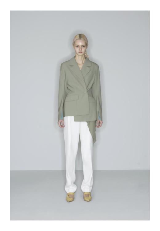 袖前开叉一粒扣西服 商品图1