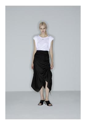 后腰镂空解构T恤