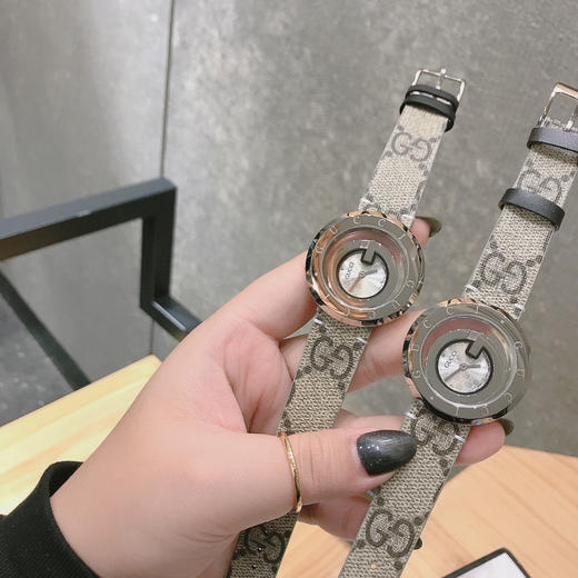 古驰GUCCI 创意设计系列款，展现浓厚的现代气息。清新秀丽的G字形内胆 商品图8