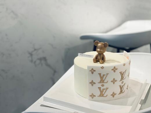 lv小熊半翻糖奶油生日蛋糕 商品图1