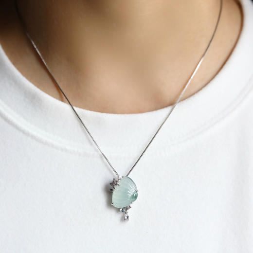 高冰种飘花翡翠贝壳18k白金钻石珍珠无色蓝宝石镶嵌 商品图10