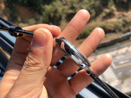 MKS欧米茄碟飞系列腕表。优雅纤薄的外表，搭配简约大方的设计 商品图2