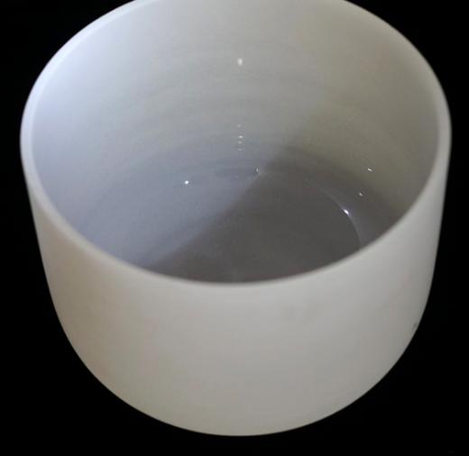 高光准音白色水晶钵 商品图3