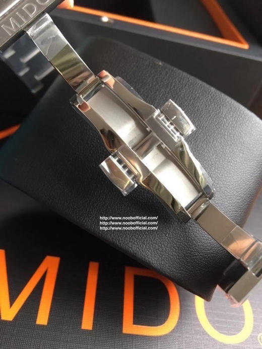 原单品质美度MIDO高端指挥官系列，自动机械男表，搭载2836机芯，40mm表径，蓝宝石玻璃，50m防水，大气设计渗透着美度一如既往的豁达与自信，一表一码三码一表。 商品图5