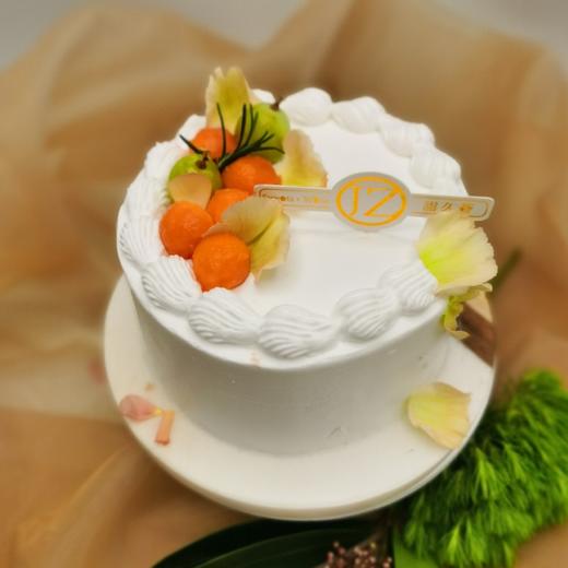 【甜久荟 呱呱叫 木瓜哈密瓜】新鲜瓜果 甜爽口感 纯动物鲜奶 0添加 低糖 木瓜夹心蛋糕表面装饰木瓜球（黄色） 哈密瓜夹心蛋糕表面装饰哈密瓜球（黄色或可能绿色） 展示图片为木瓜 商品图1