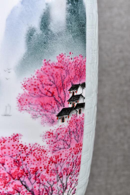 陈彦艺:手工雕刻双面开窗双景瓶《世外桃源》《阳春三月遍地金》 商品图5