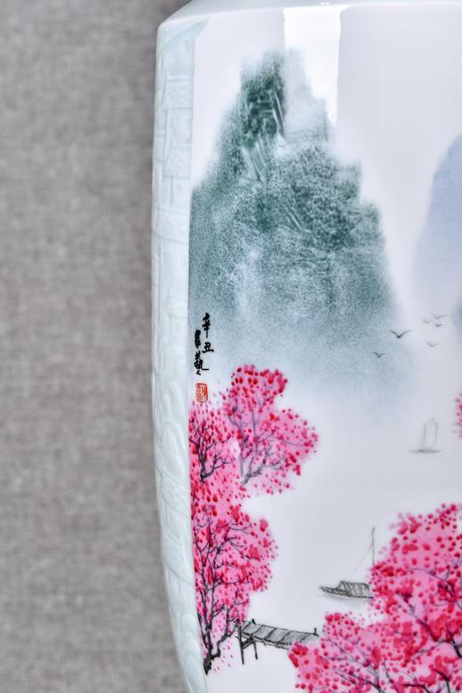 陈彦艺:手工雕刻双面开窗双景瓶《世外桃源》《阳春三月遍地金》 商品图2