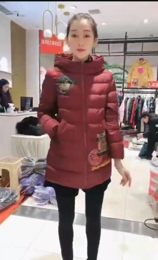 宝莱国际7396款女士中款羽绒服 商品图0