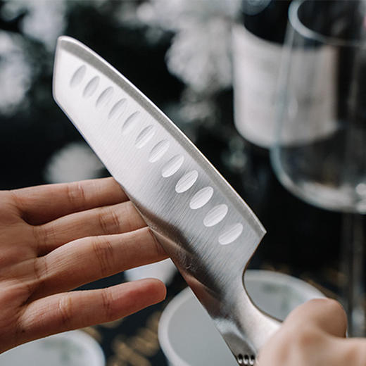 日本具良治GLOBAL带坑防粘切菜刀 商品图4