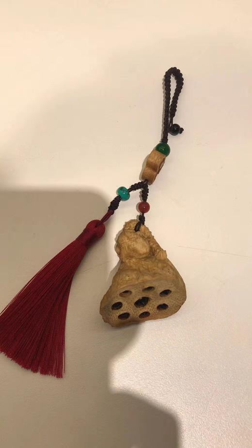 竹根巧刻莲蓬把件 商品图0