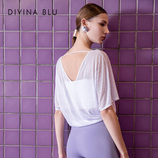 迪唯纳瑜伽短袖雅致外搭【伦敦外搭09】（售后说明：收货15天内支持调换货） 商品图1