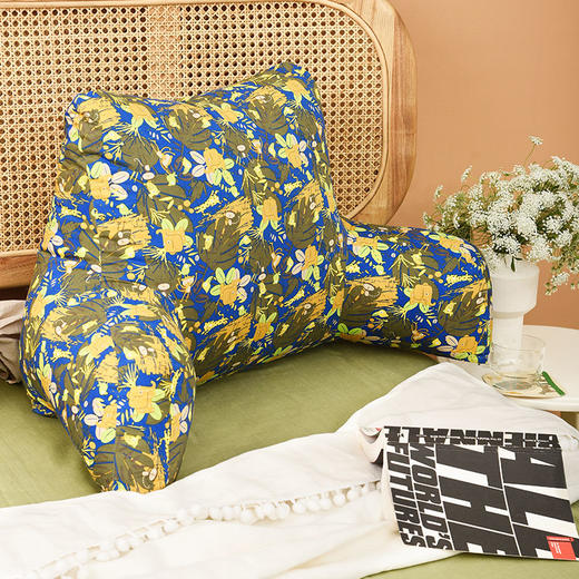 卡通多功能抱抱枕榻榻米腰靠床上护腰枕可爱儿童靠枕 商品图0